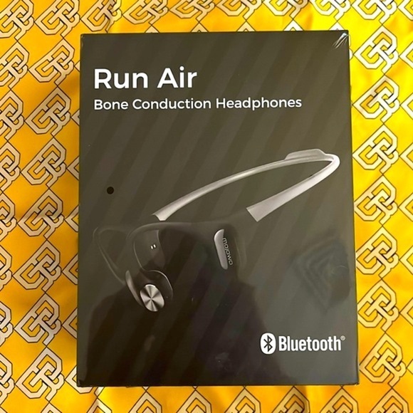 NIB Run Air IP67 Waterproof Wireless Bluetooth Open Ear Outdoor Sport Headphones - Picture 1 of 15